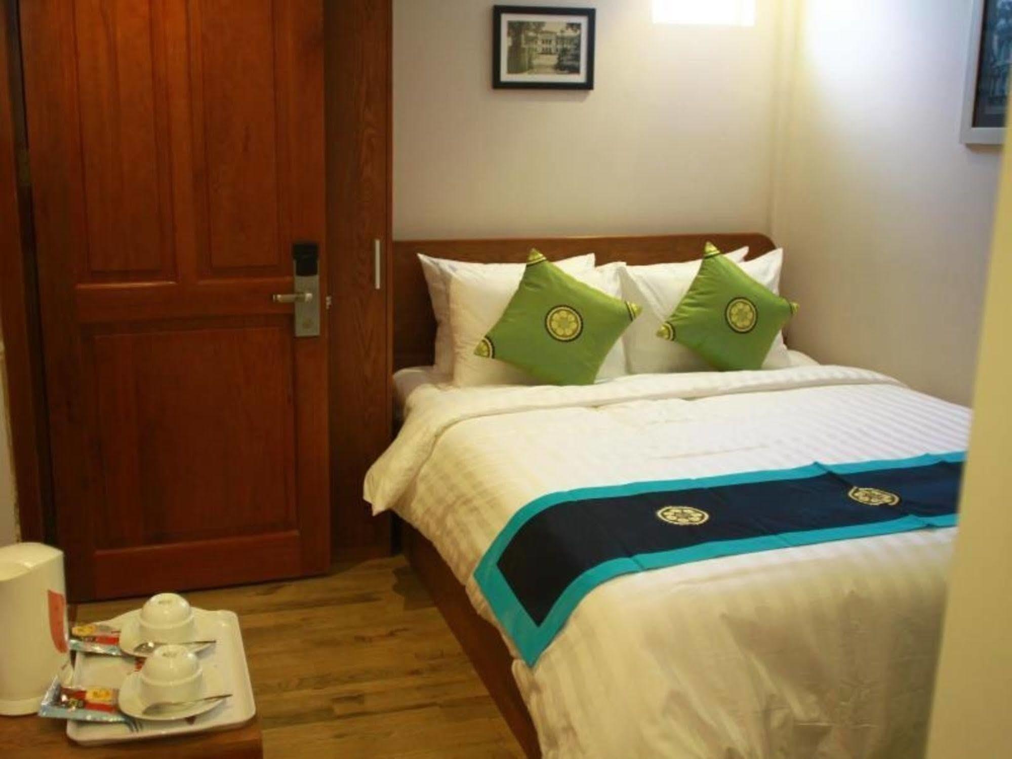Little Saigon Boutique Hotel Хошимин Экстерьер фото